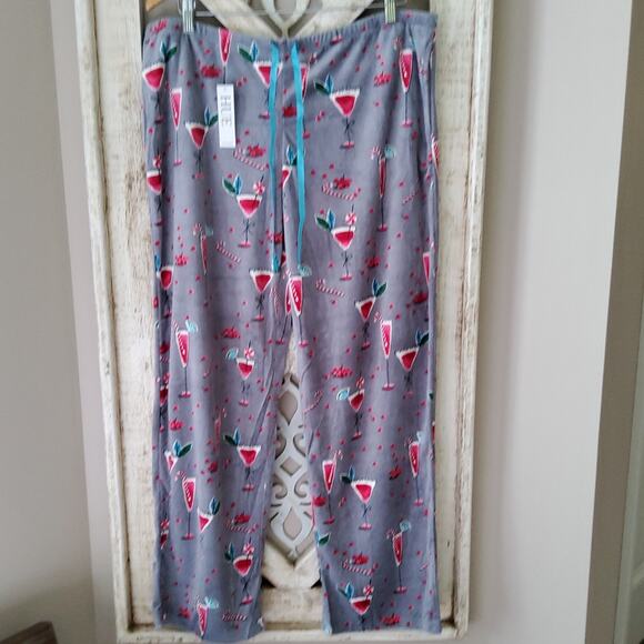 Hue Women's Silver Filigree Pajama Lounge Pant in Microfleece Candy Cane Pockets - Picture 1 of 6